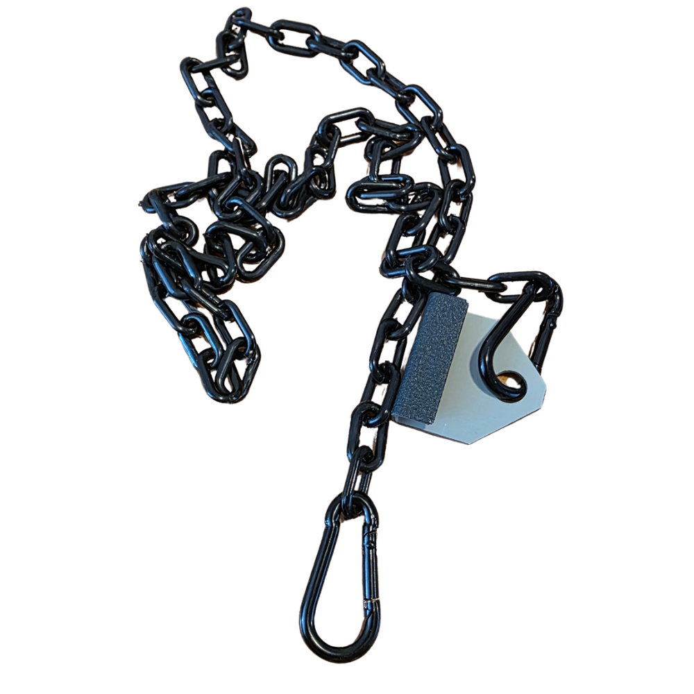 Chain for a waste container lid with a carabiner